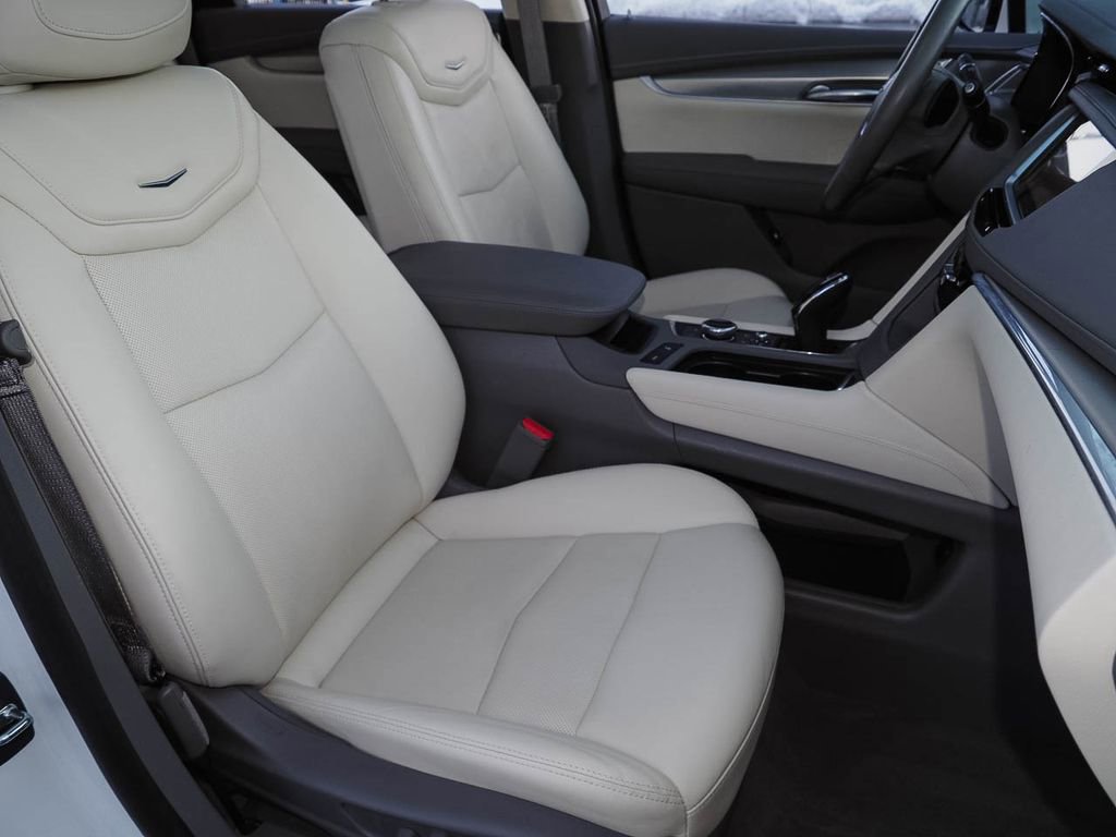 Used 2023 Cadillac XT5 Premium Luxury w/ Technology Package image 19