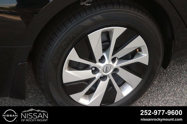Certified 2025 Nissan Altima 2.5 S FWD image 8