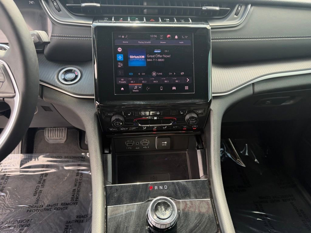 Certified 2025 Jeep Grand Cherokee L Laredo AWD/4WD image 21