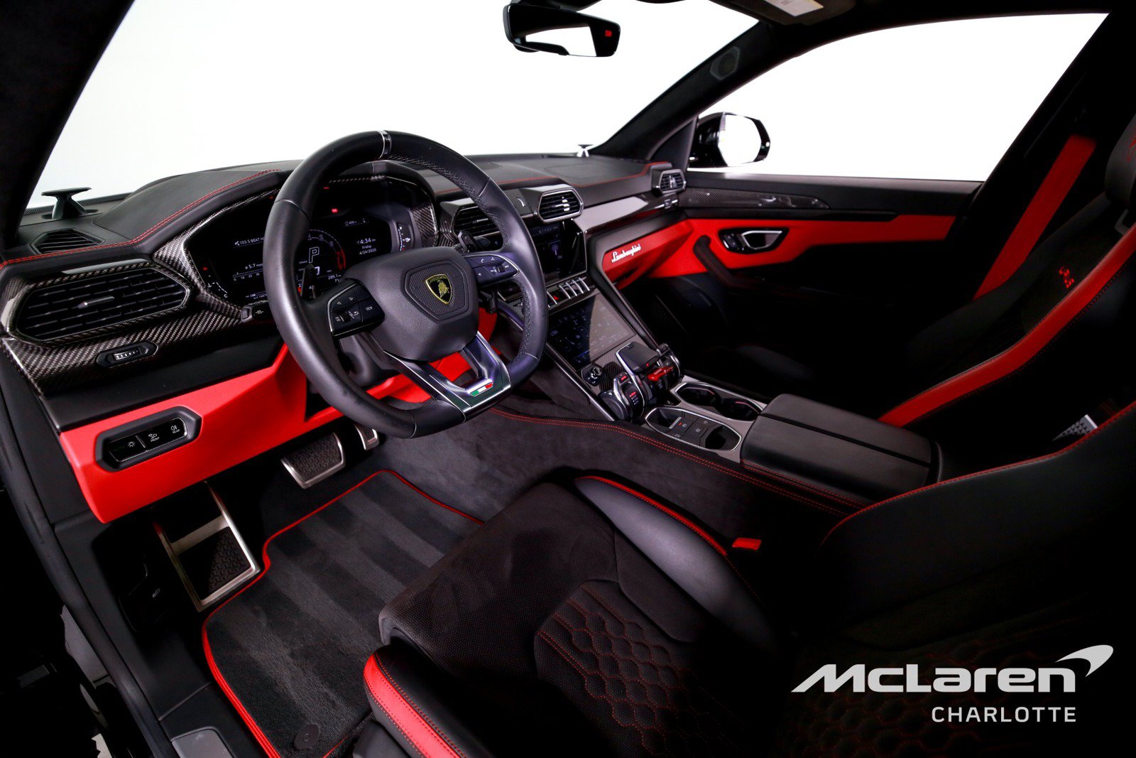 Used 2023 Lamborghini Urus S AWD/4WD image 12