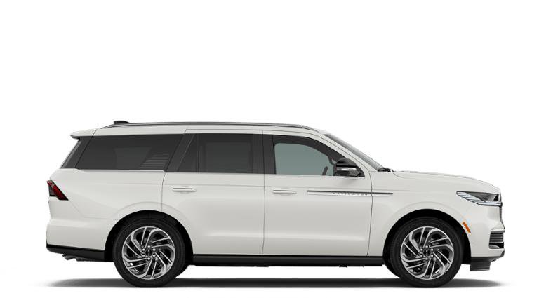 New 2026 Lincoln Navigator Reserve image 5