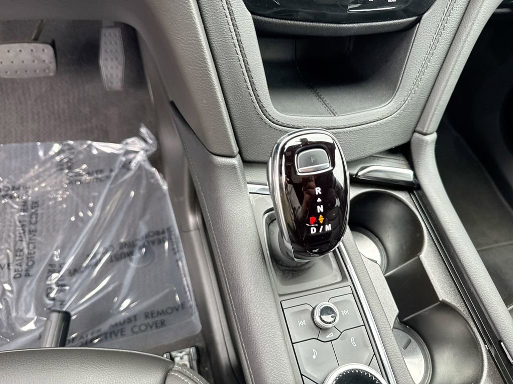 Used 2024 Cadillac XT6 Luxury image 23