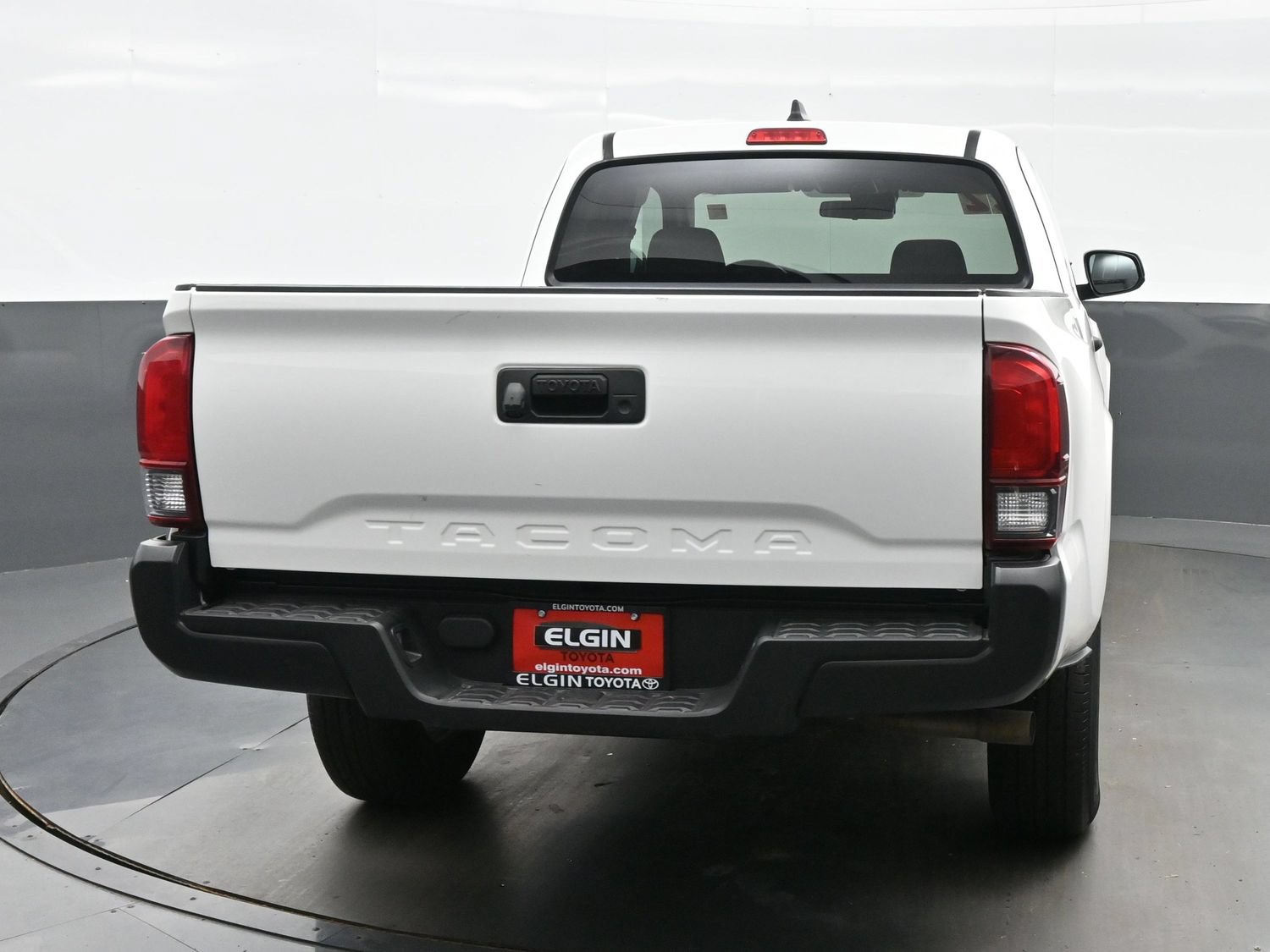 Used 2022 Toyota Tacoma SR AWD/4WD image 5