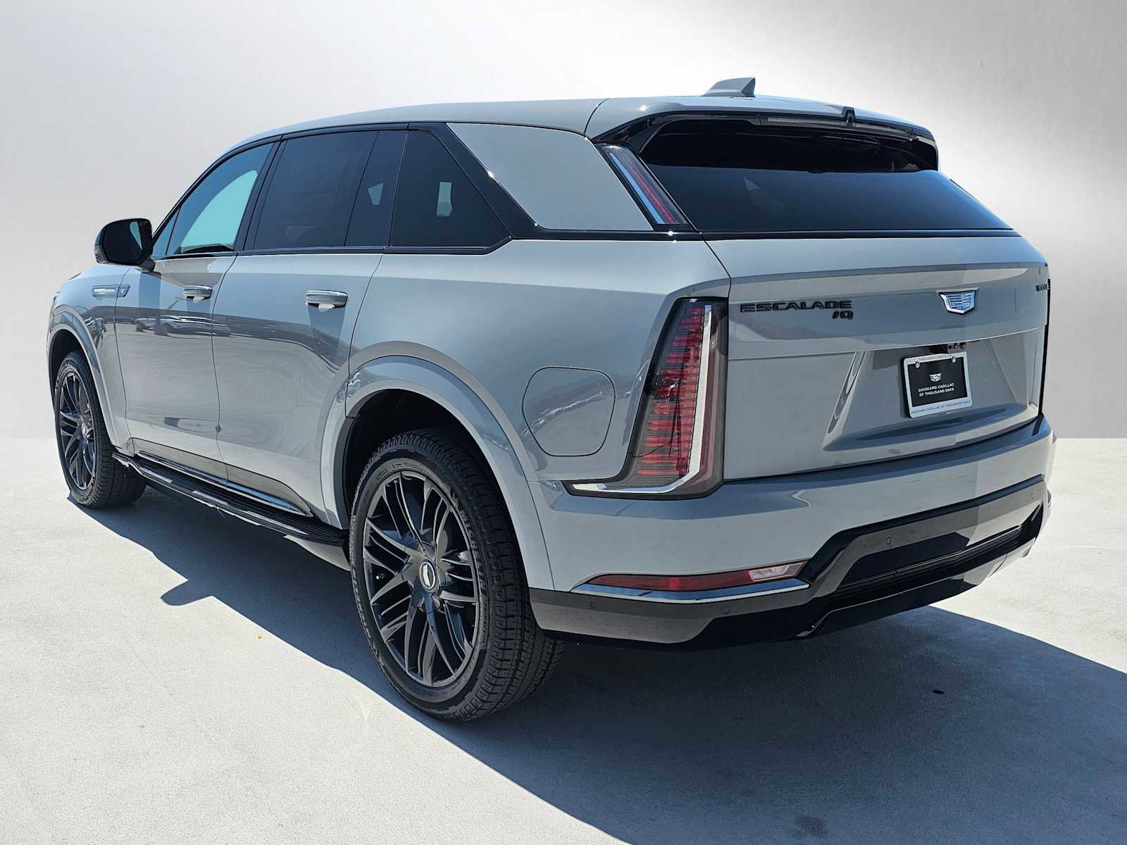New 2026 Cadillac Escalade IQ Sport 1 w/ LPO, ONYX Package image 5