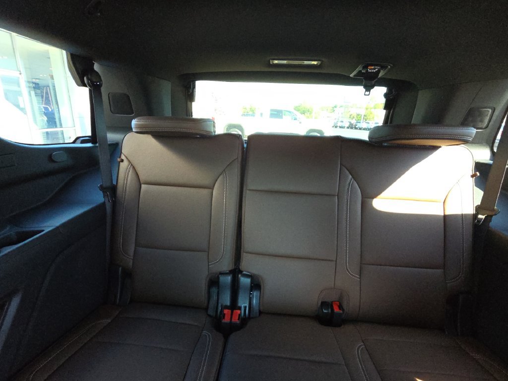 New 2026 Chevrolet Tahoe High Country AWD/4WD image 34