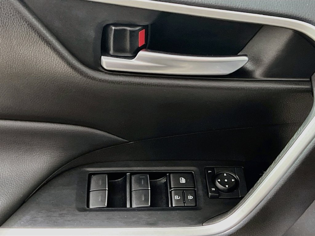 Used 2025 Toyota RAV4 XLE Premium FWD image 14