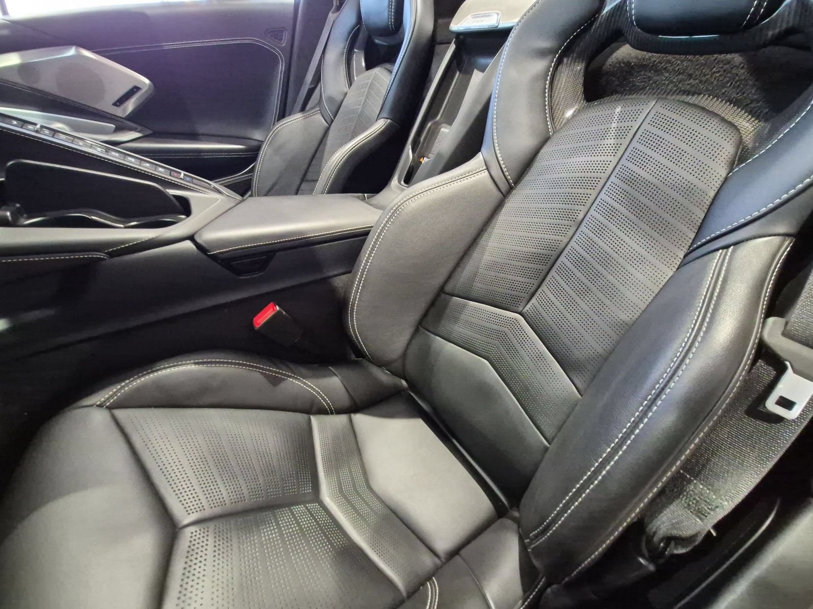 Used 2023 Chevrolet Corvette Stingray Premium Conv w/ Z51 Performance Package RWD image 25