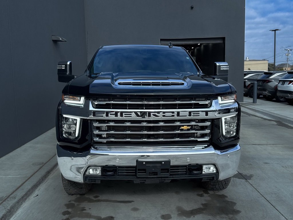 Used 2021 Chevrolet Silverado 2500 LTZ w/ LTZ Plus Package image 9