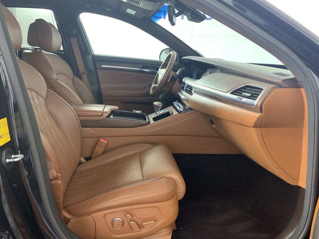 Used 2022 Genesis G90 5.0 Ultimate AWD/4WD image 44