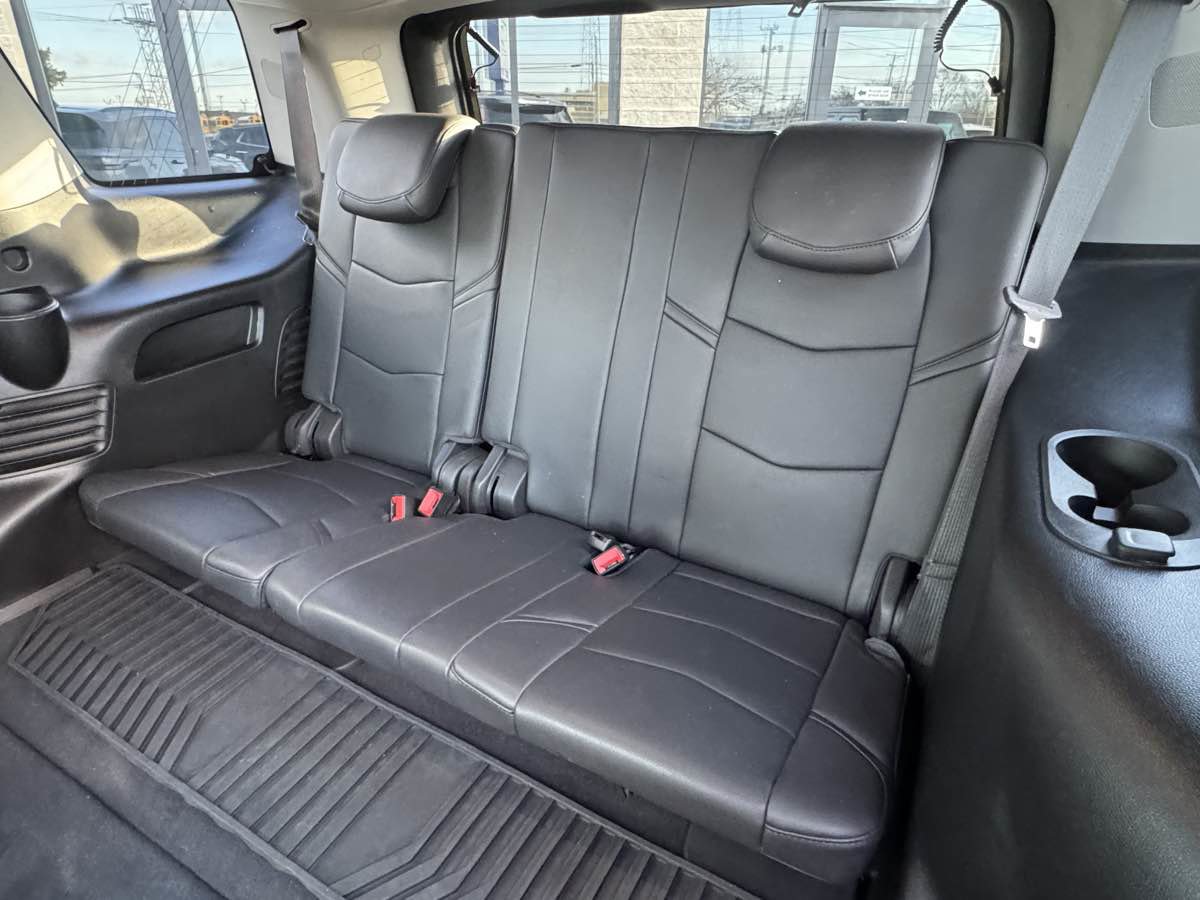 Used 2018 Cadillac Escalade Premium Luxury image 49