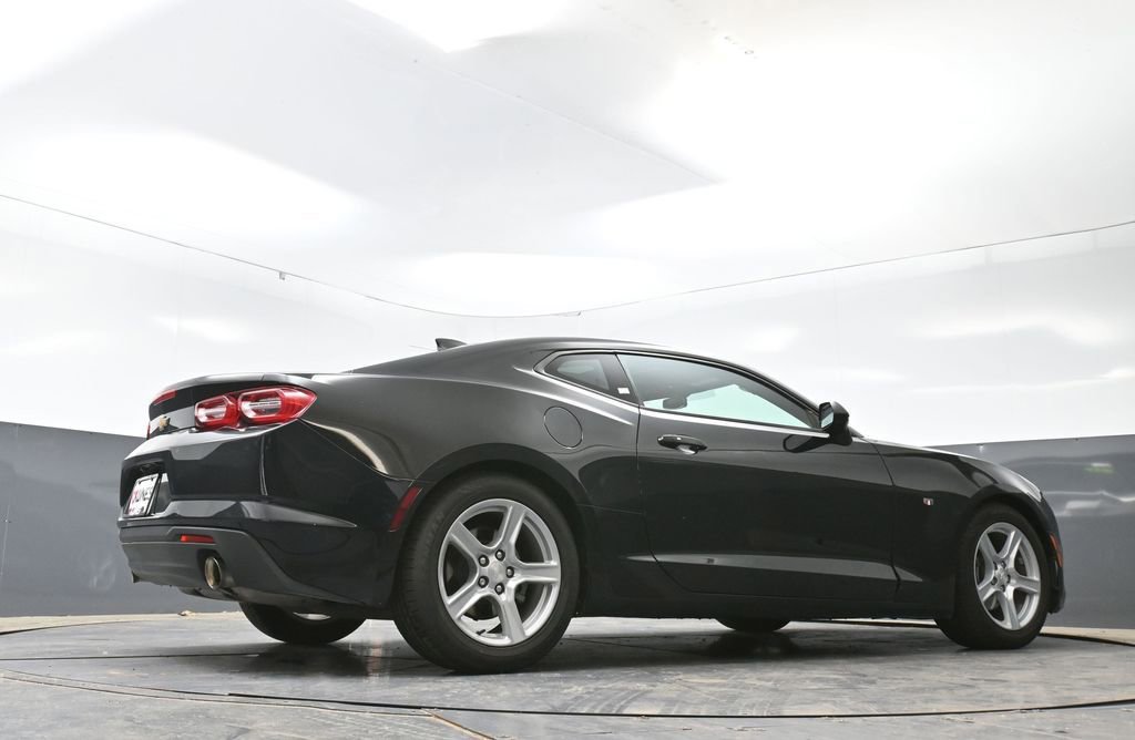 Used 2023 Chevrolet Camaro LT RWD image 72