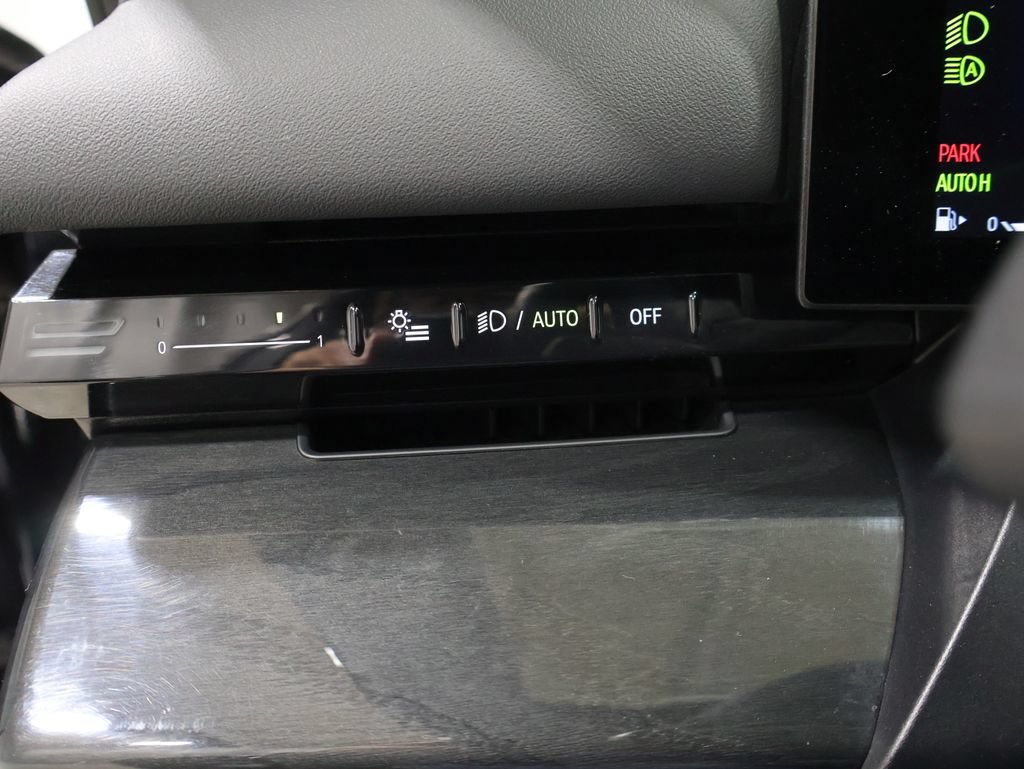 Used 2024 BMW 530i xDrive AWD/4WD image 30