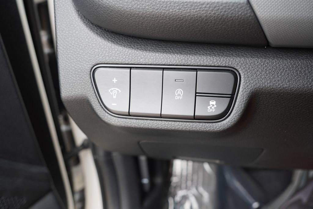 Certified 2024 Kia Seltos LX AWD/4WD image 22
