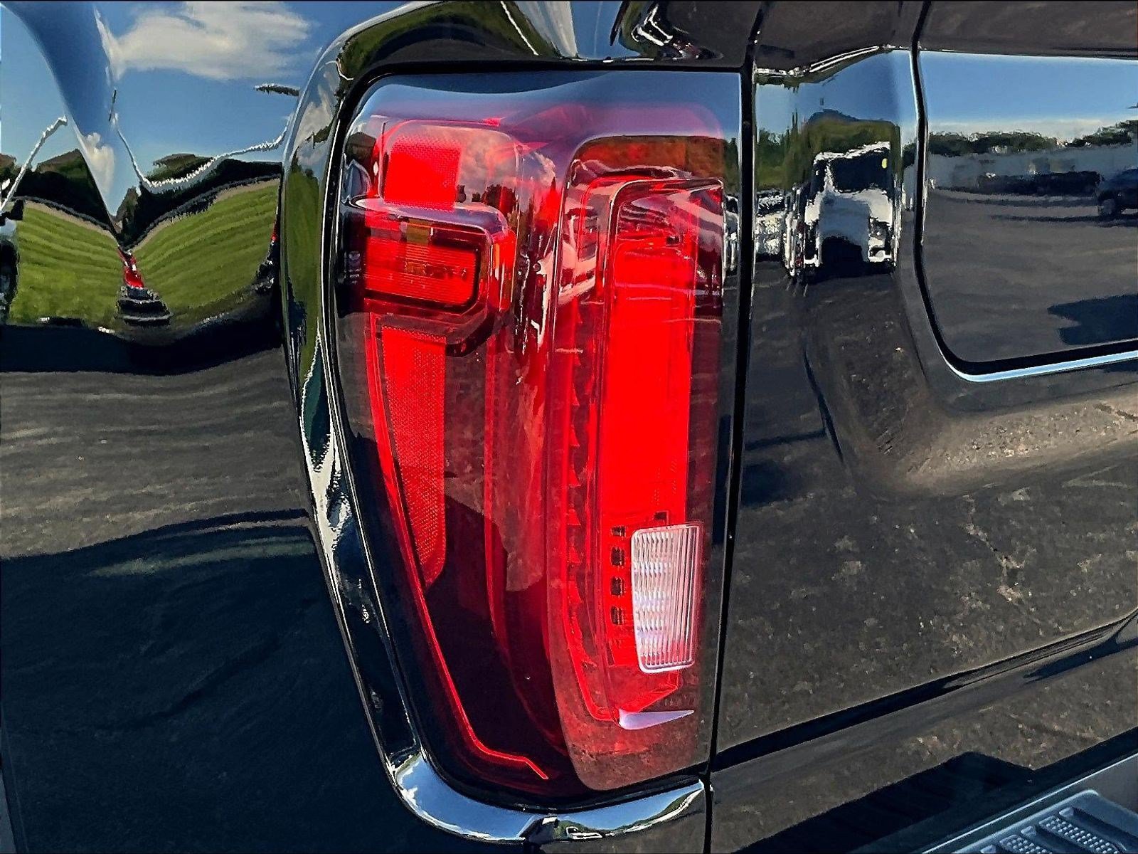 Used 2021 GMC Sierra 3500 AT4 w/ Gooseneck/5TH Wheel Package AWD/4WD image 24