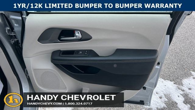 Used 2024 Chrysler Pacifica Touring-L FWD image 55