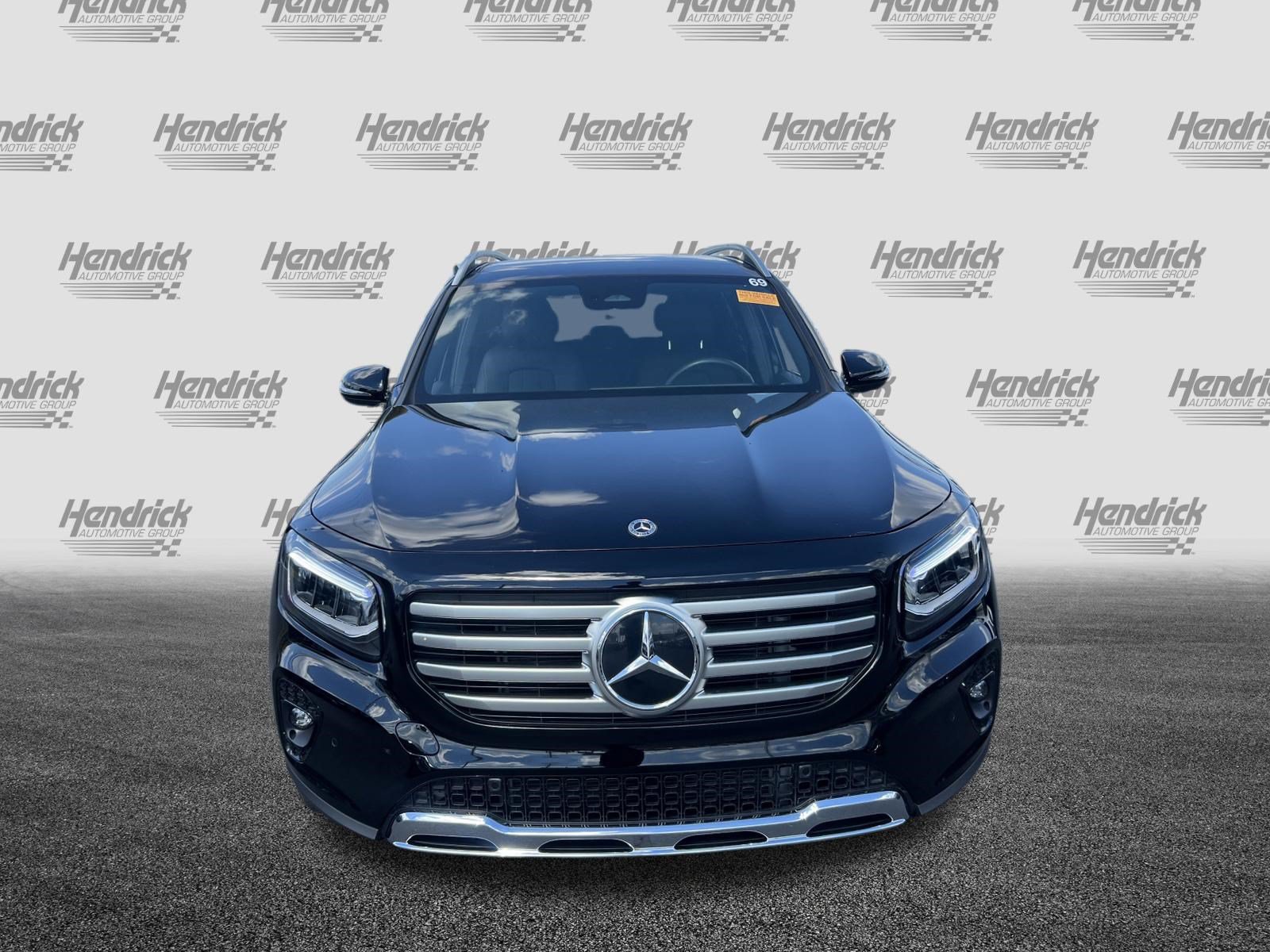 Used 2026 Mercedes-Benz GLB 250 4MATIC image 3