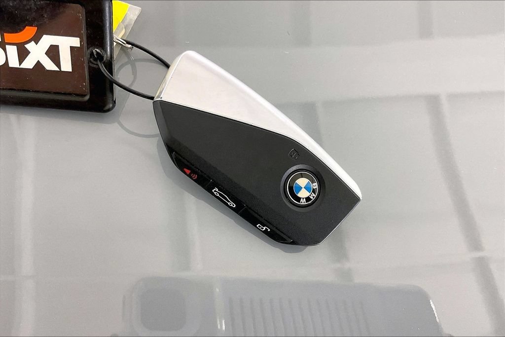 Used 2025 BMW X3 xDrive30i AWD/4WD image 13