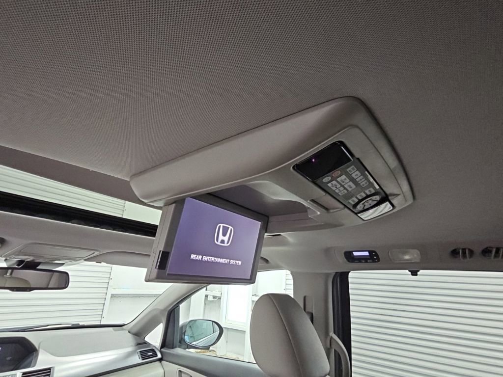 Used 2014 Honda Odyssey EX-L image 30