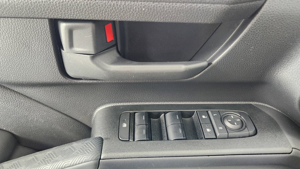 Used 2025 Toyota 4Runner SR5 AWD/4WD image 19