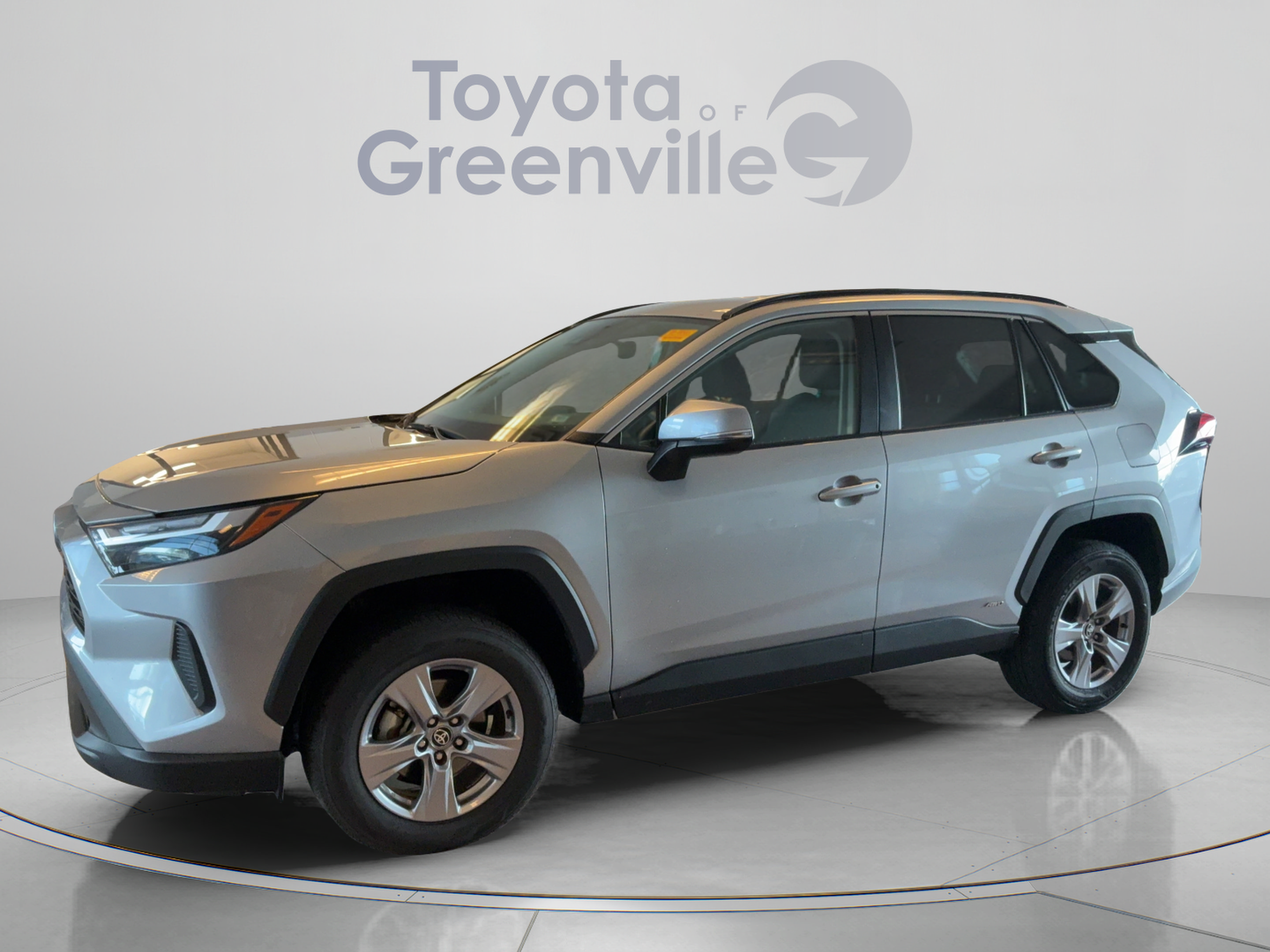 Certified 2025 Toyota RAV4 XLE AWD/4WD image 2