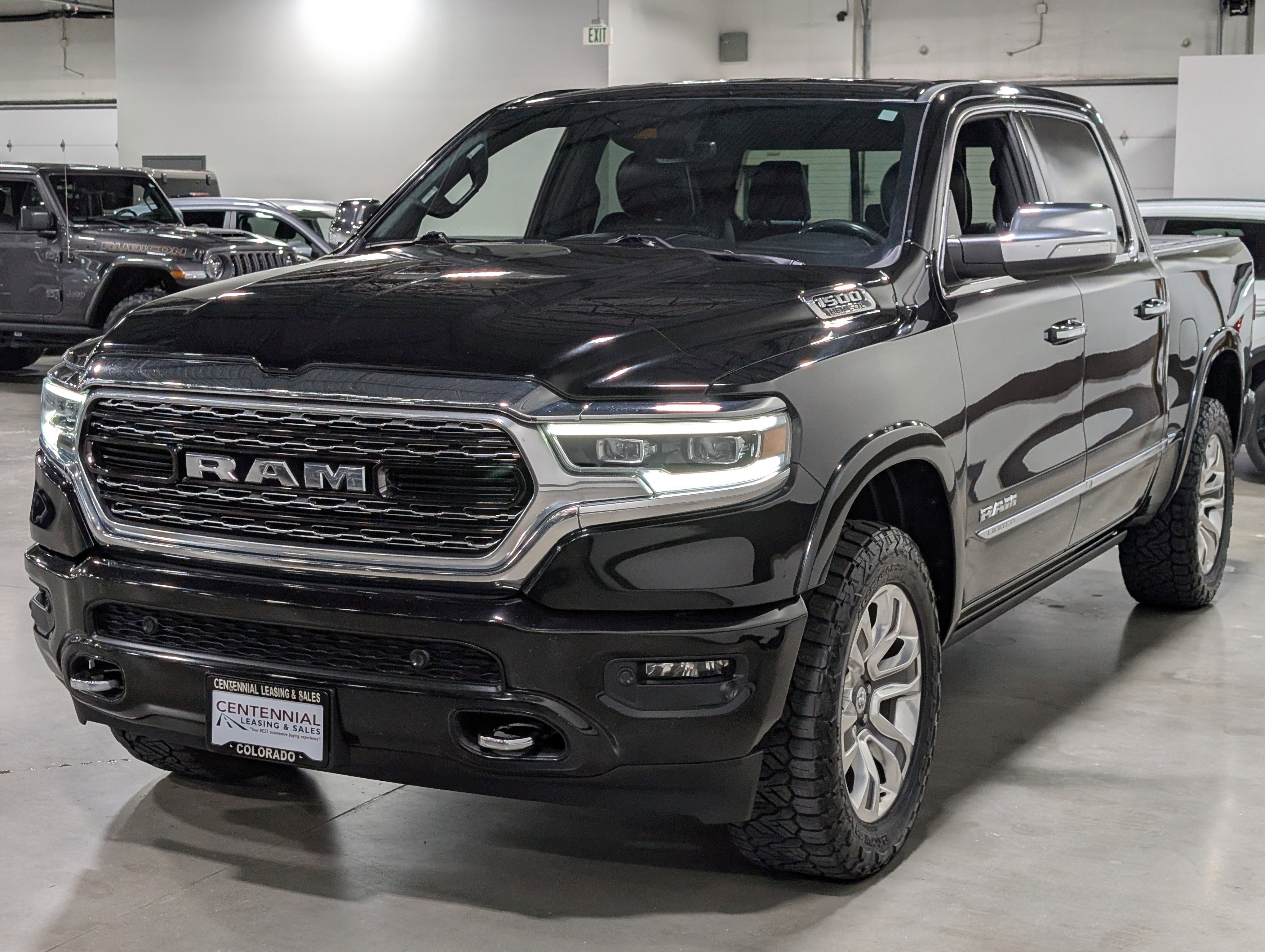 Used 2022 RAM 1500 Limited w/ Body Color Bumper Group image 7