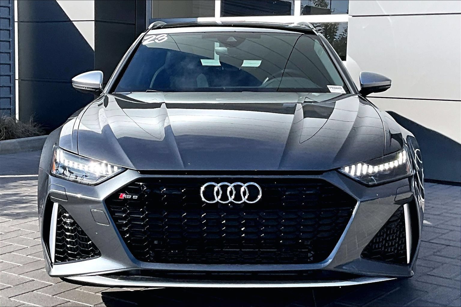 Used 2023 Audi RS 6 AWD/4WD image 2
