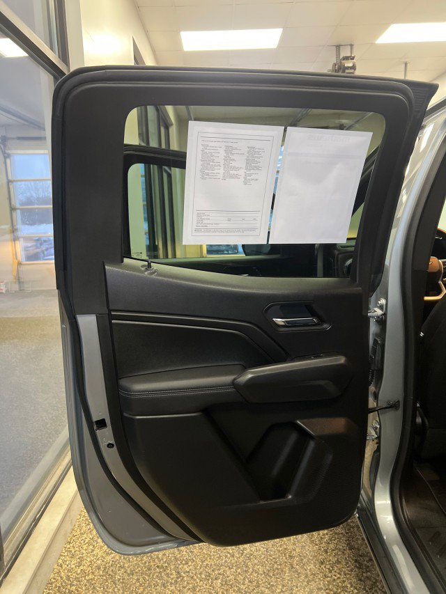 Used 2023 Chevrolet Colorado LT image 15