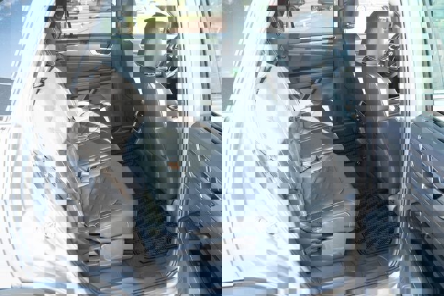 New 2026 Volkswagen Atlas Cross Sport SE image 39