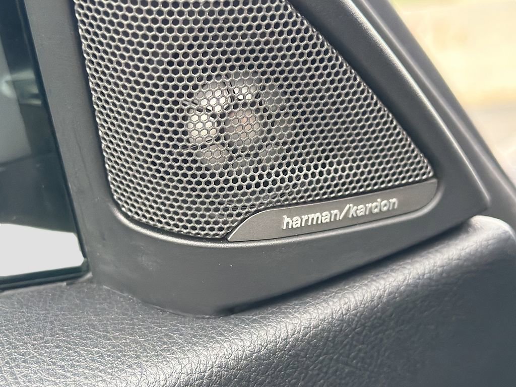 Used 2020 BMW M4 Convertible w/ Competition Package image 19