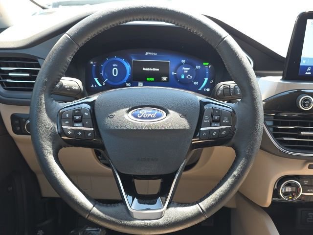 Used 2021 Ford Escape Titanium FWD image 12