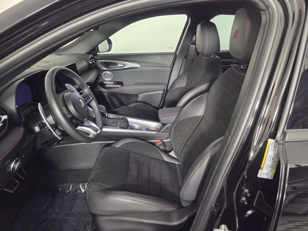 Used 2025 Dodge Hornet R/T w/ R/T Plus Package image 11