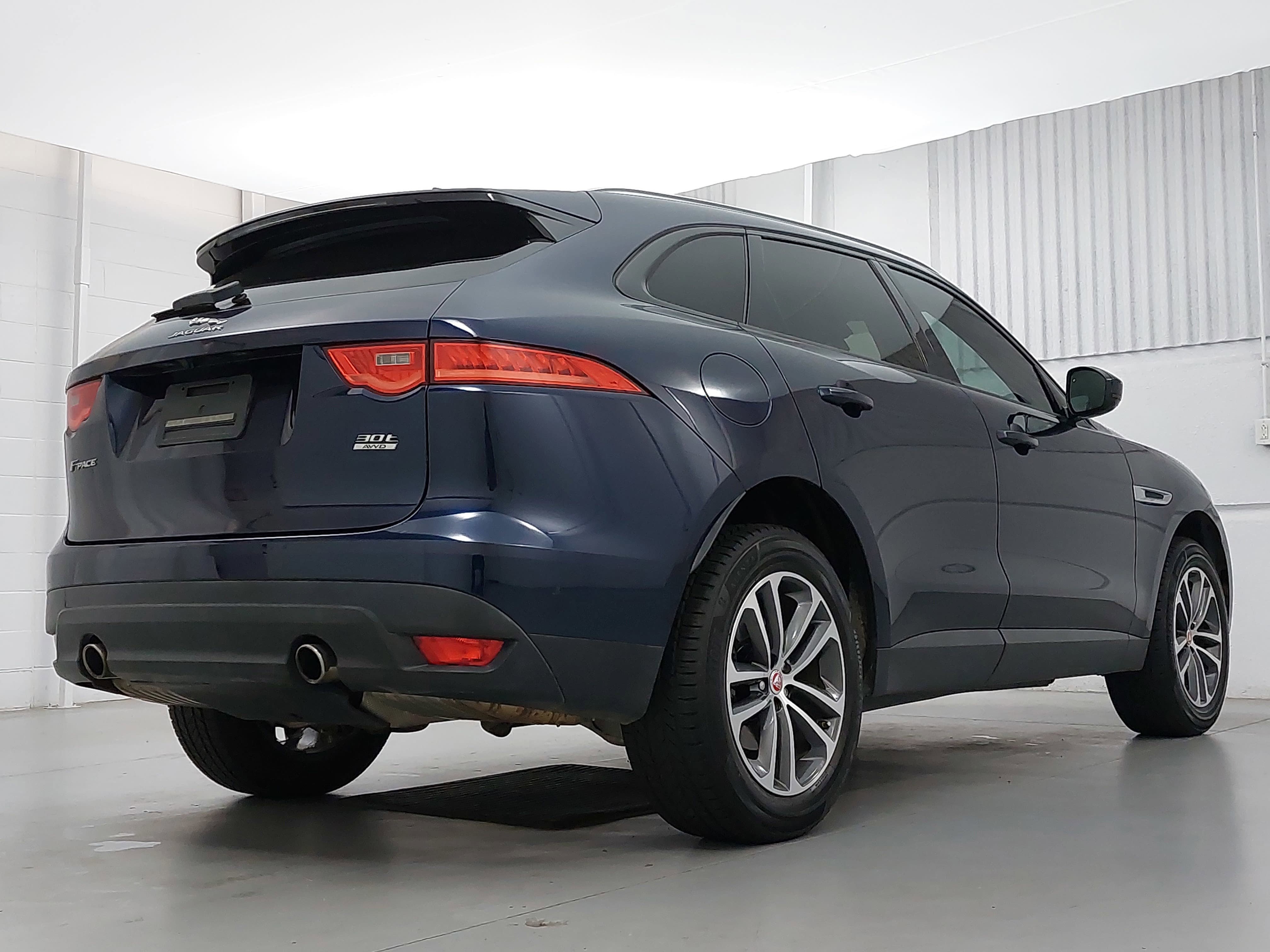 Used 2018 Jaguar F-PACE Premium AWD/4WD image 7