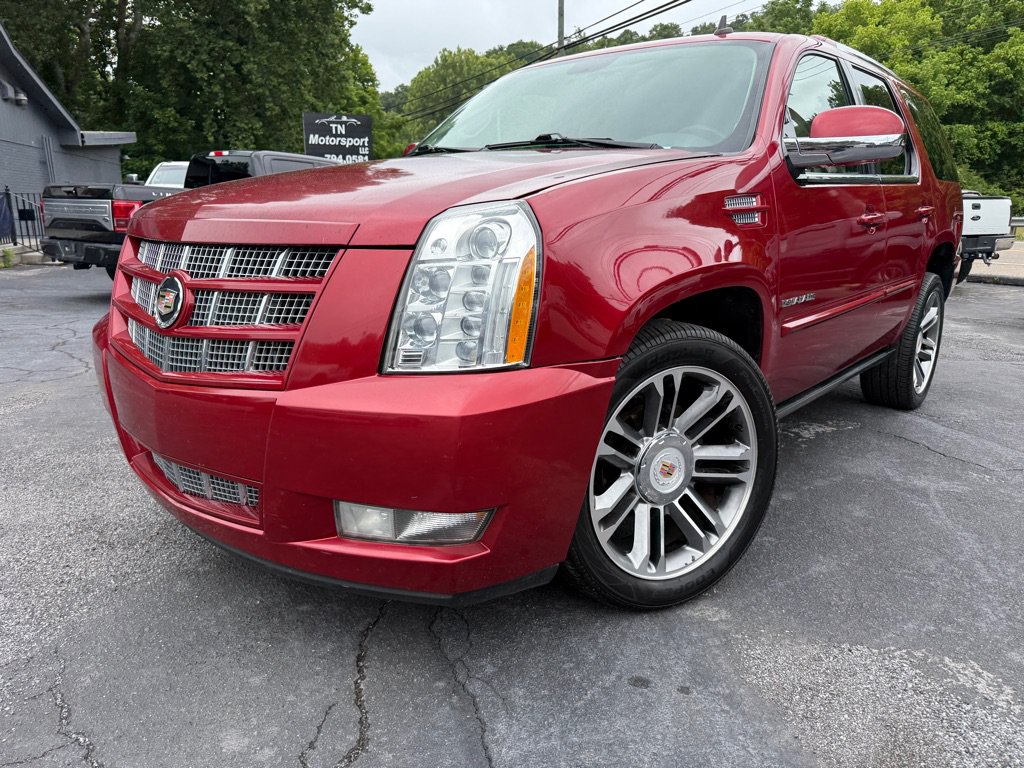 Used 2013 Cadillac Escalade Premium AWD/4WD image 17