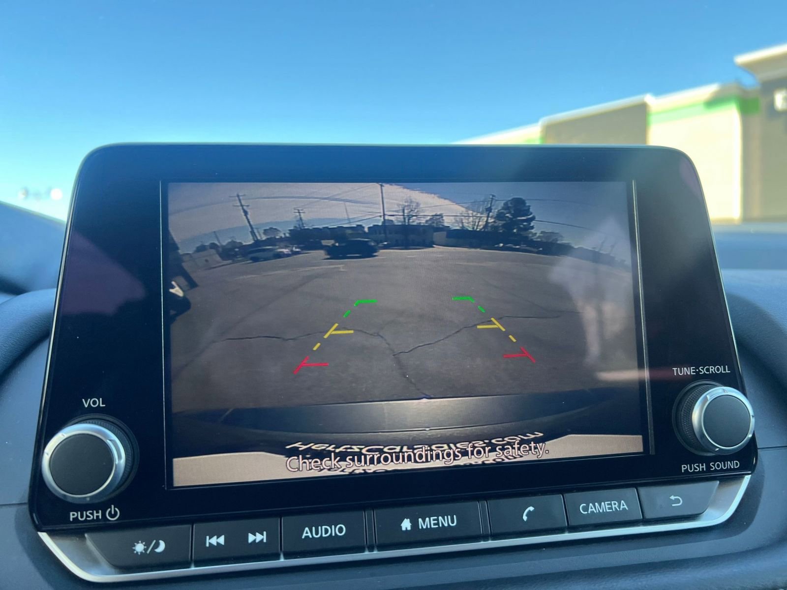 Used 2025 Nissan Rogue SV image 24