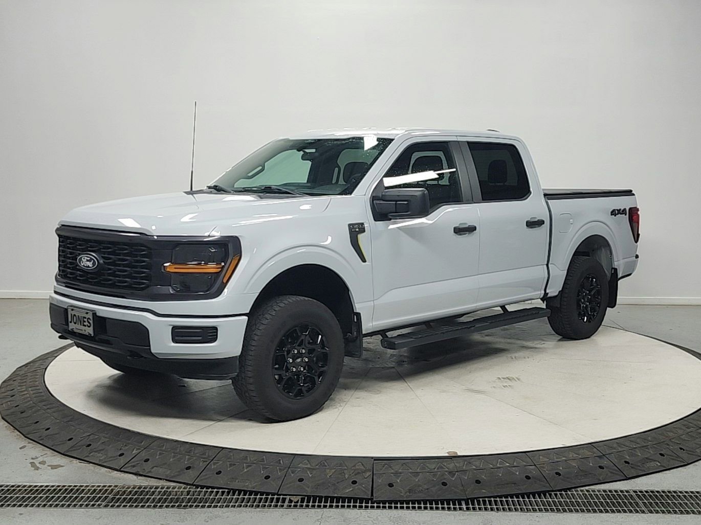 Used 2025 Ford F150 STX image 3