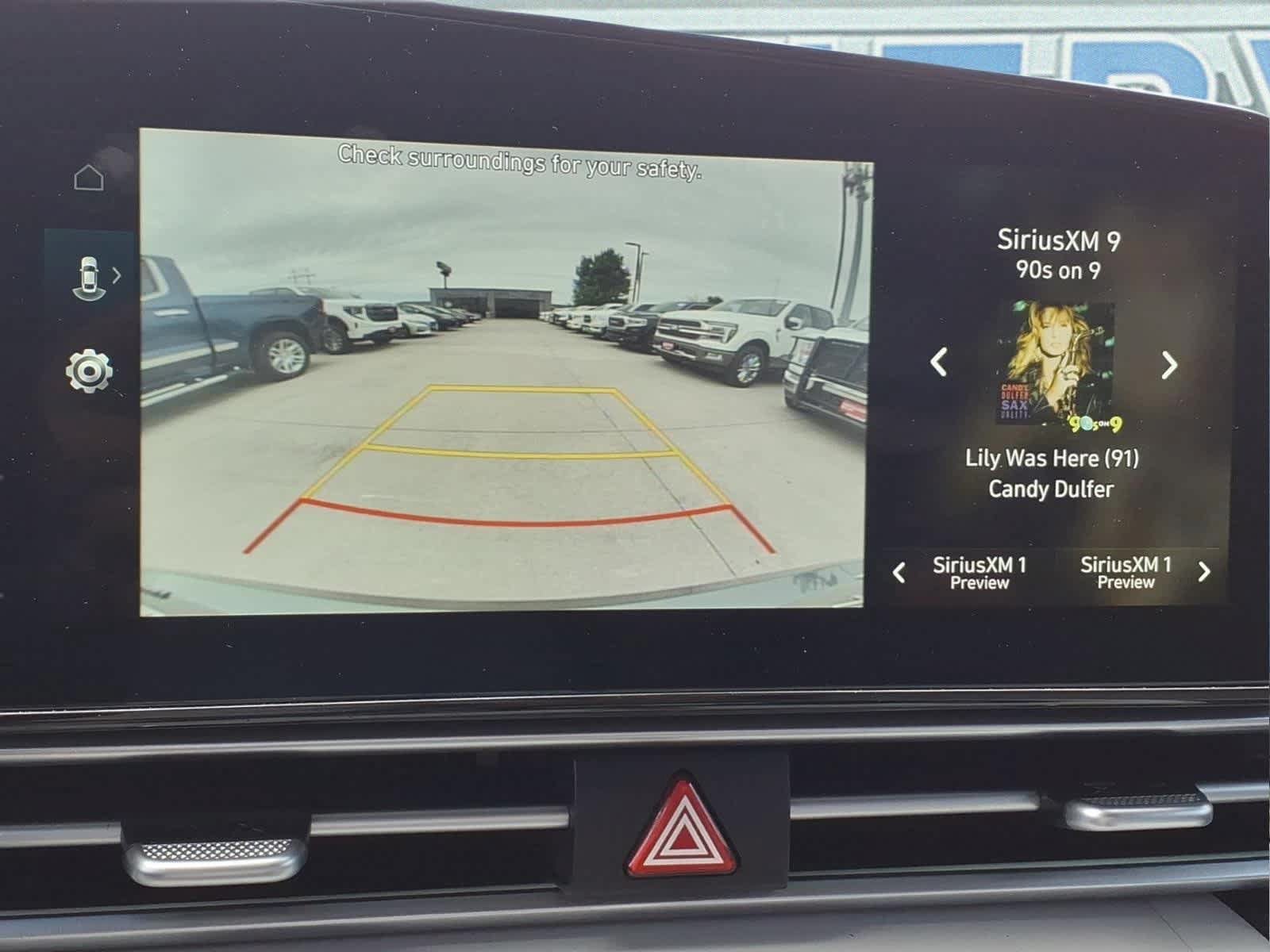 Used 2025 Hyundai Elantra Limited FWD image 19
