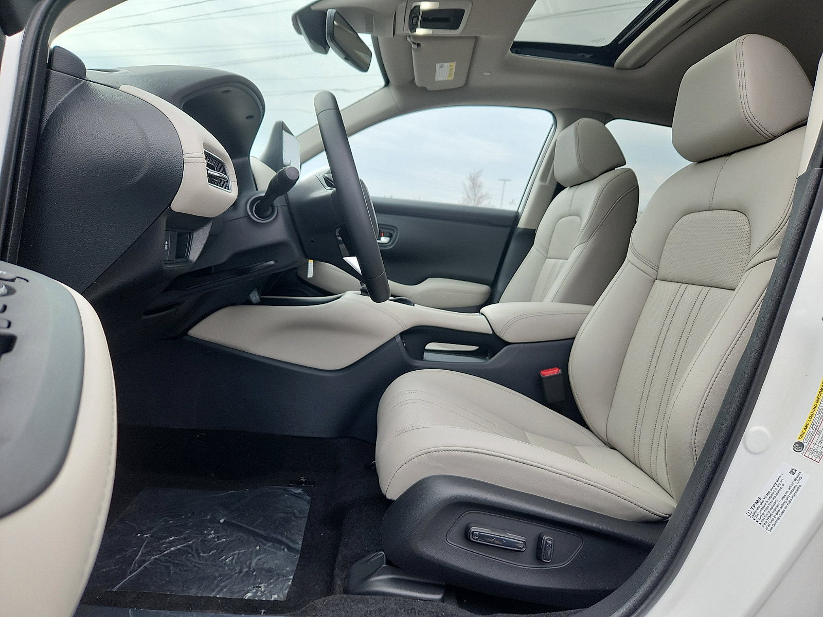 New 2026 Honda HR-V EX-L image 9