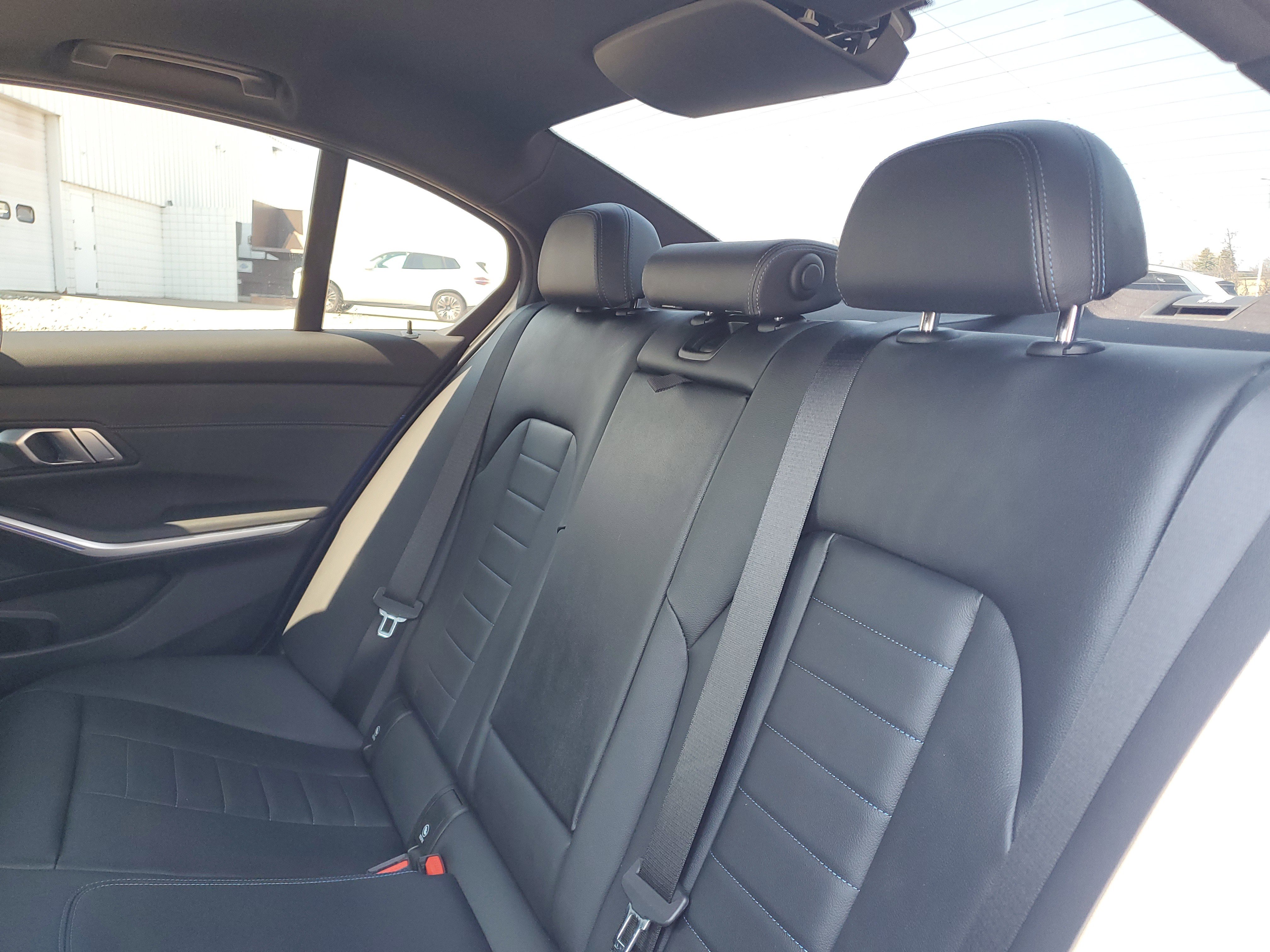 Used 2021 BMW M340i xDrive w/ Premium Package image 24
