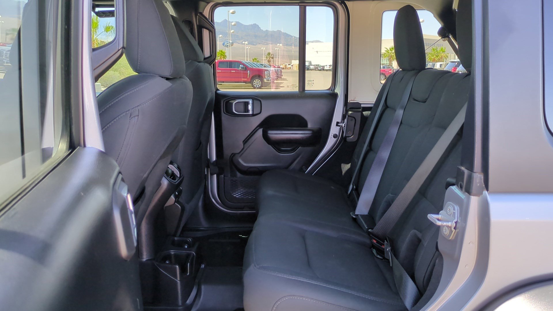 Used 2021 Jeep Wrangler Unlimited Sport AWD/4WD image 27