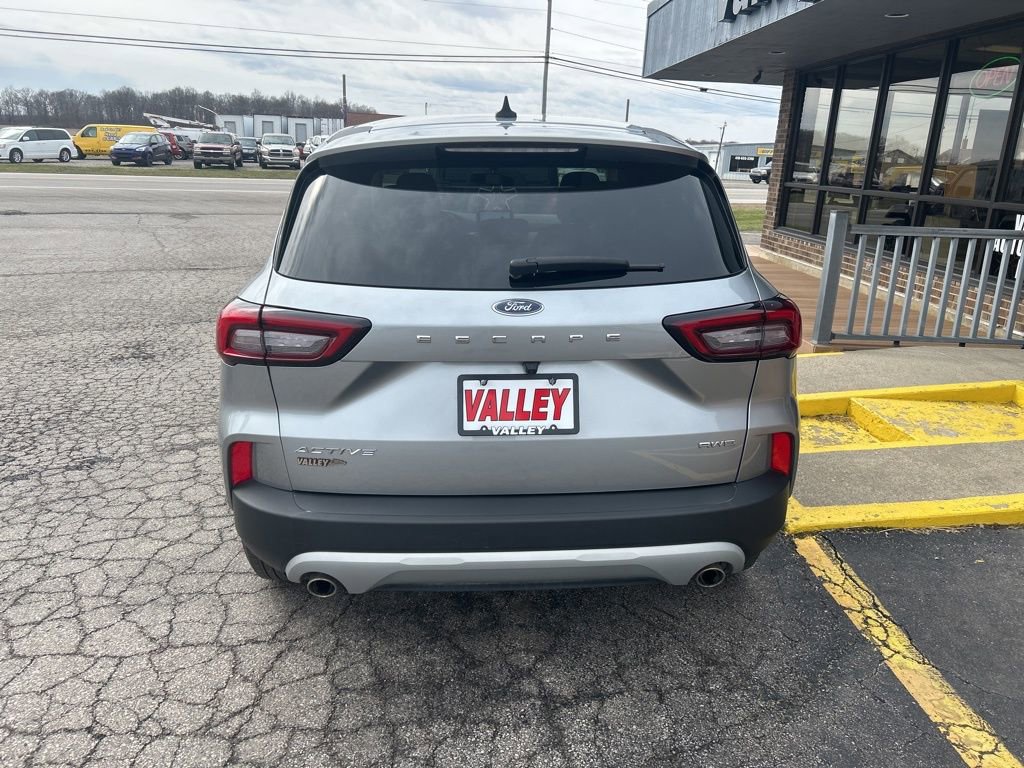Used 2023 Ford Escape Active video 4