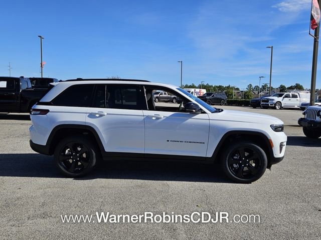 New 2025 Jeep Grand Cherokee Limited w/ Luxury Tech Group II image 15