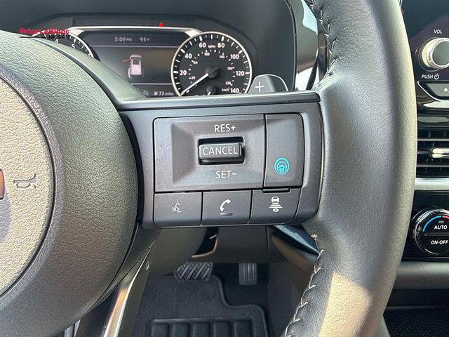 Certified 2025 Nissan Pathfinder SV FWD image 22