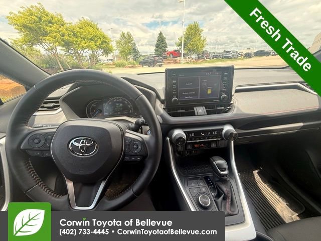 Used 2021 Toyota RAV4 SE w/ Weather & Moonroof Package AWD/4WD image 12
