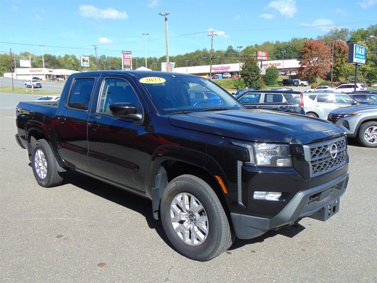 Used 2023 Nissan Frontier SV w/ SV Convenience Package image 3