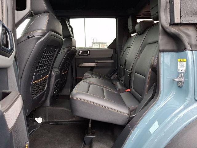 Used 2022 Ford Bronco Badlands image 13