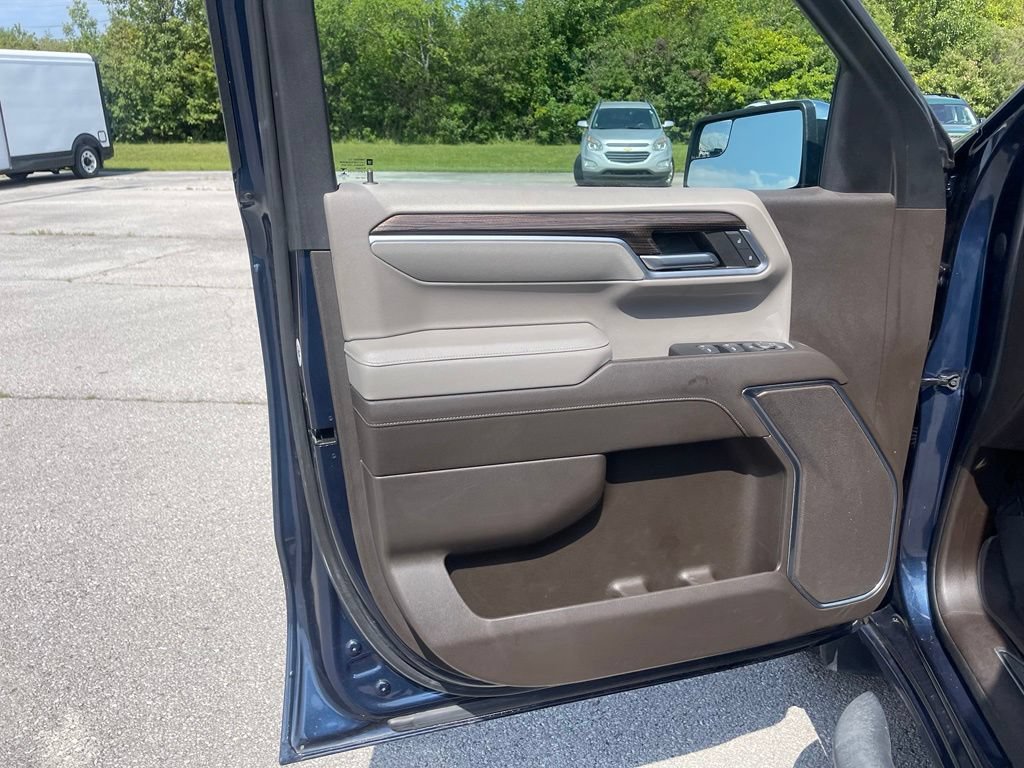 Used 2022 Chevrolet Silverado 1500 LT AWD/4WD image 14