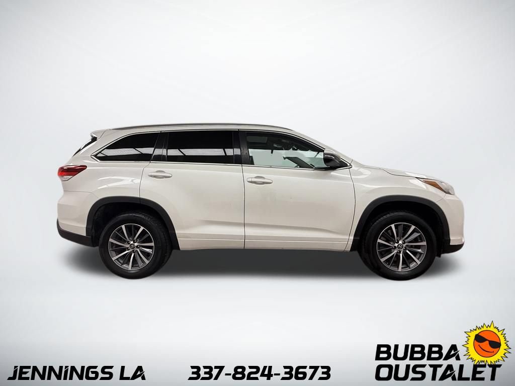 Used 2018 Toyota Highlander XLE FWD image 6
