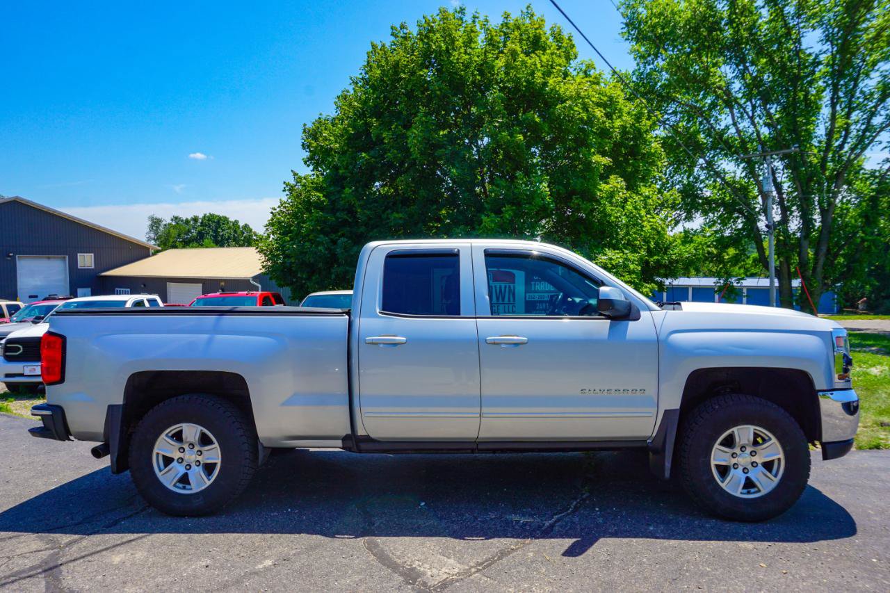 Used 2016 Chevrolet Silverado 1500 LT w/ All Star Edition AWD/4WD image 2