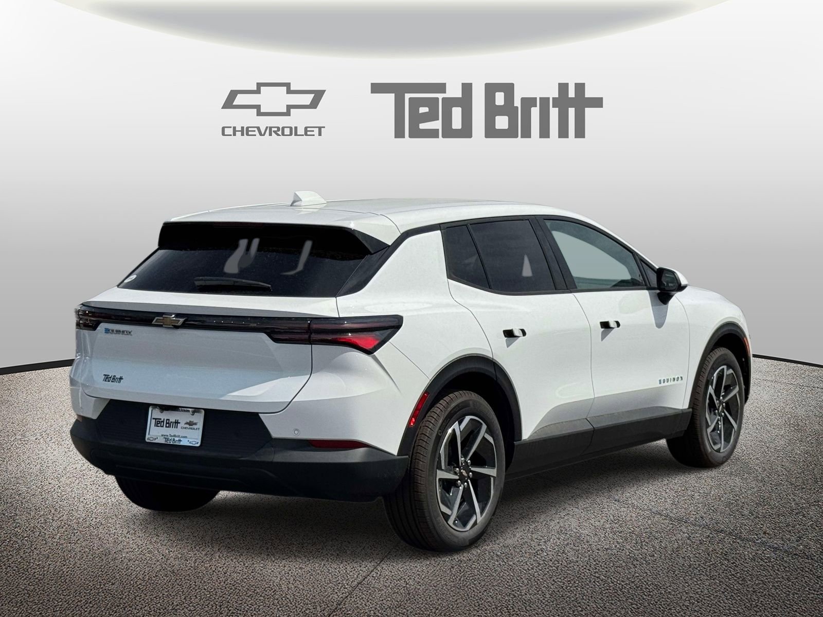 New 2026 Chevrolet Equinox EV LT image 4