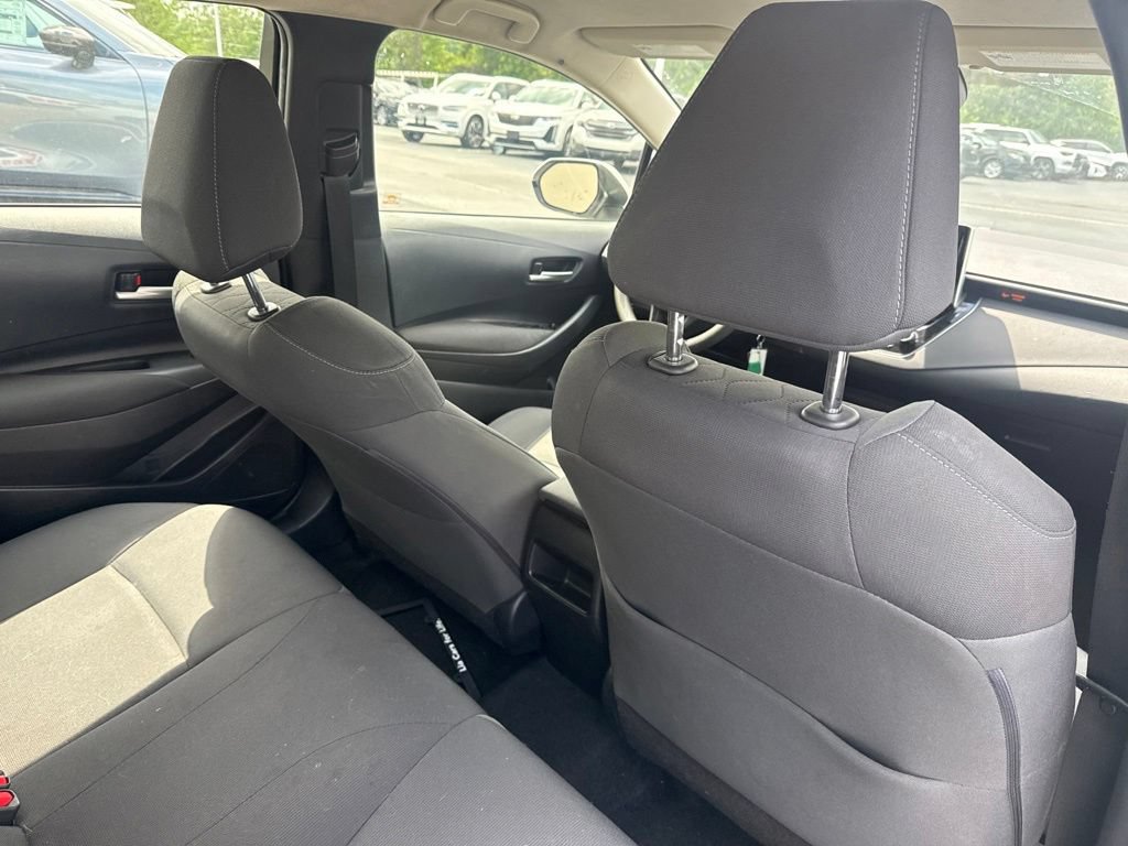 Used 2020 Toyota Corolla LE FWD image 29